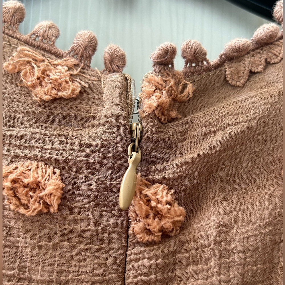 Just Me Boho Swiss Dot Crochet Lace Ruffled Hem Party Mini Dress Cognac Size M - Picture 12 of 15